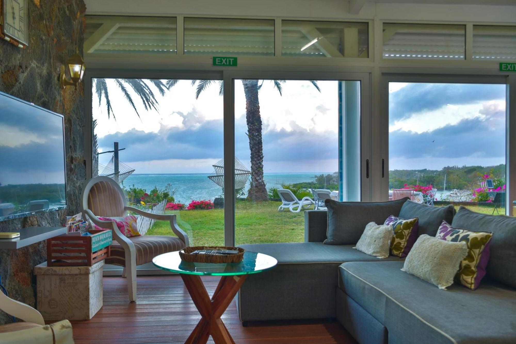 Holiday home Boutique On The Rocks With Stunning Sea Views, Infinity Pool & Private Sea *