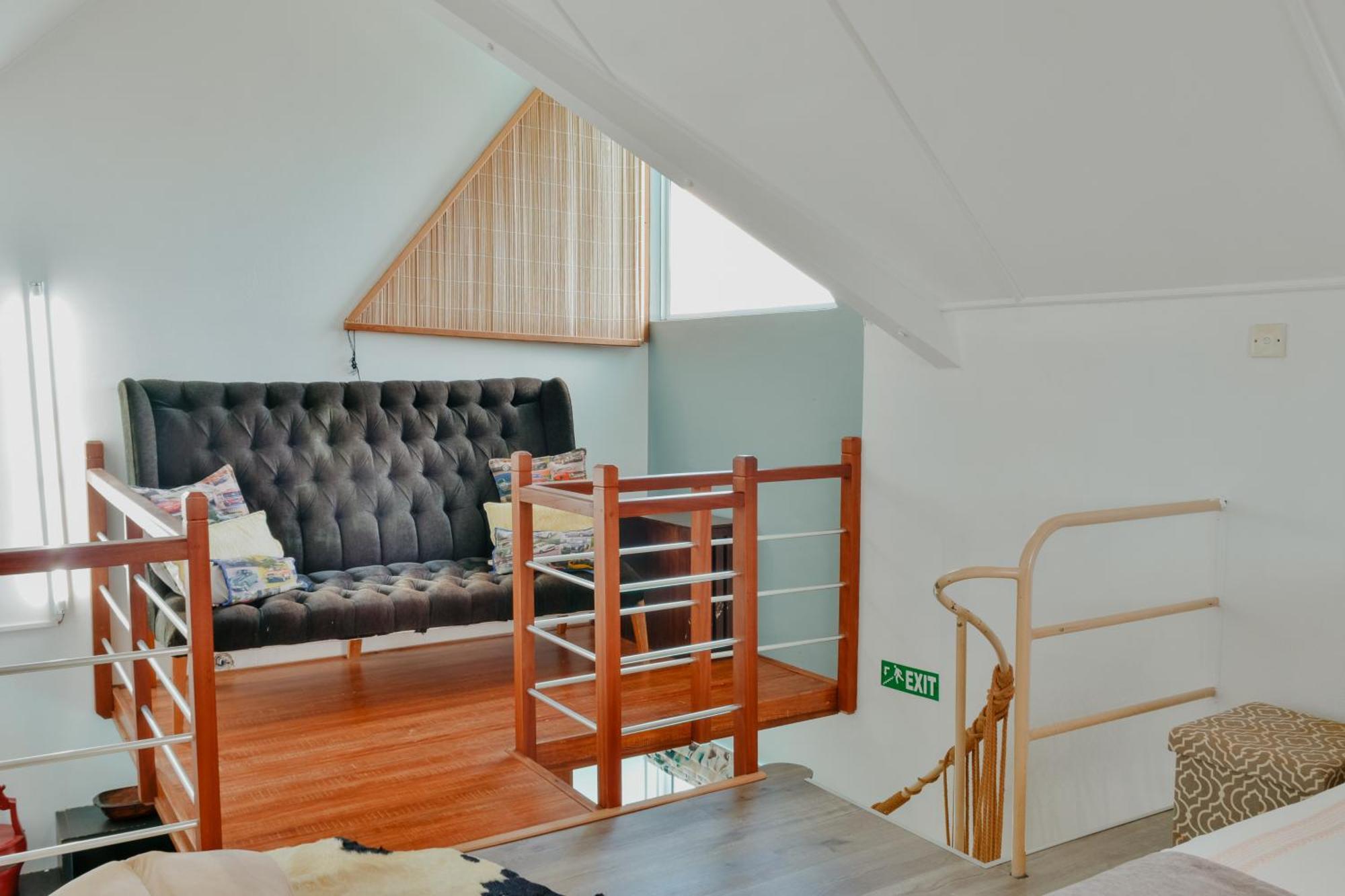 Boutique On The Rocks With Stunning Sea Views, Infinity Pool & Private Sea Trou d'Eau Douce