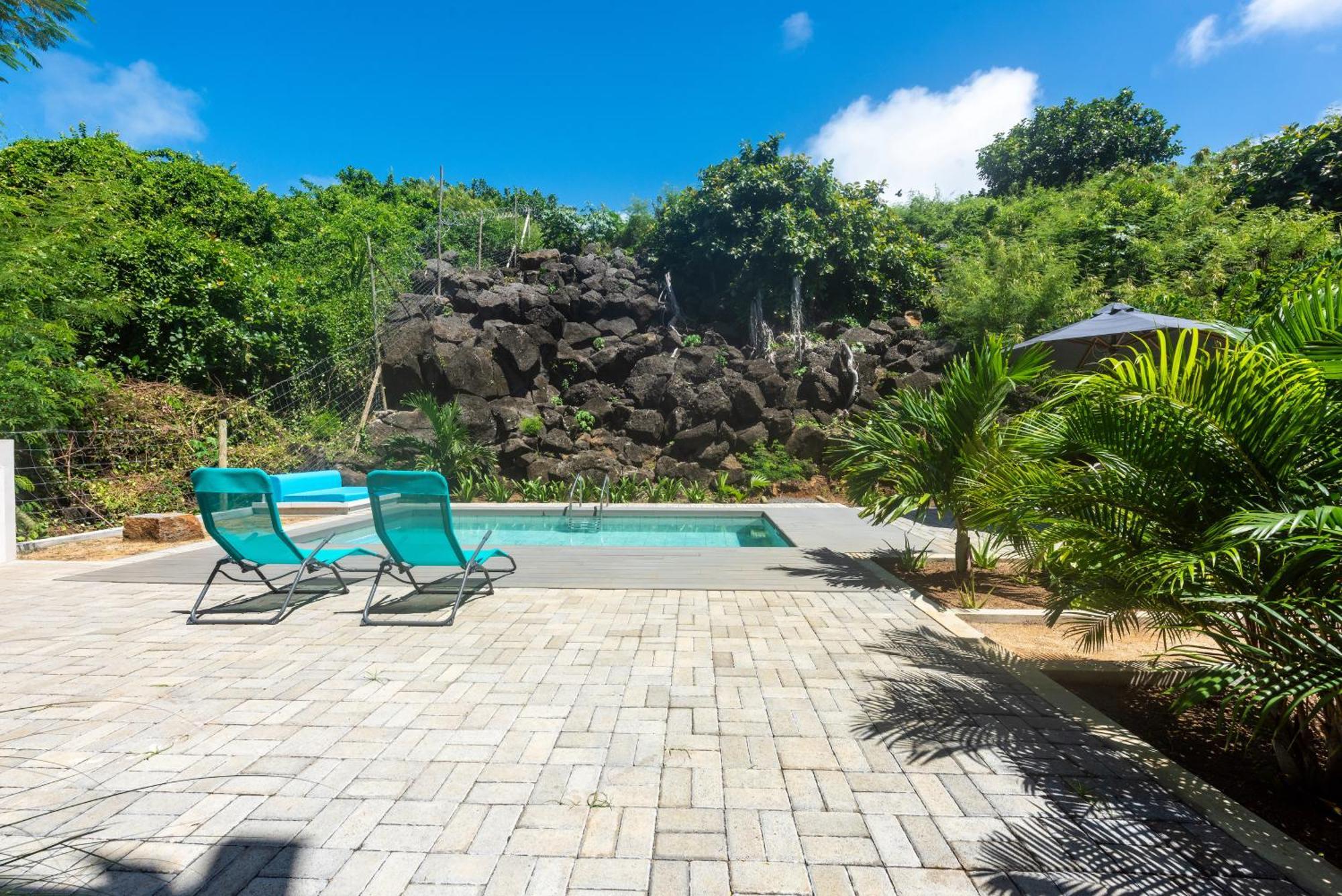 Quaint 2bdr In Melville Public W Pool *