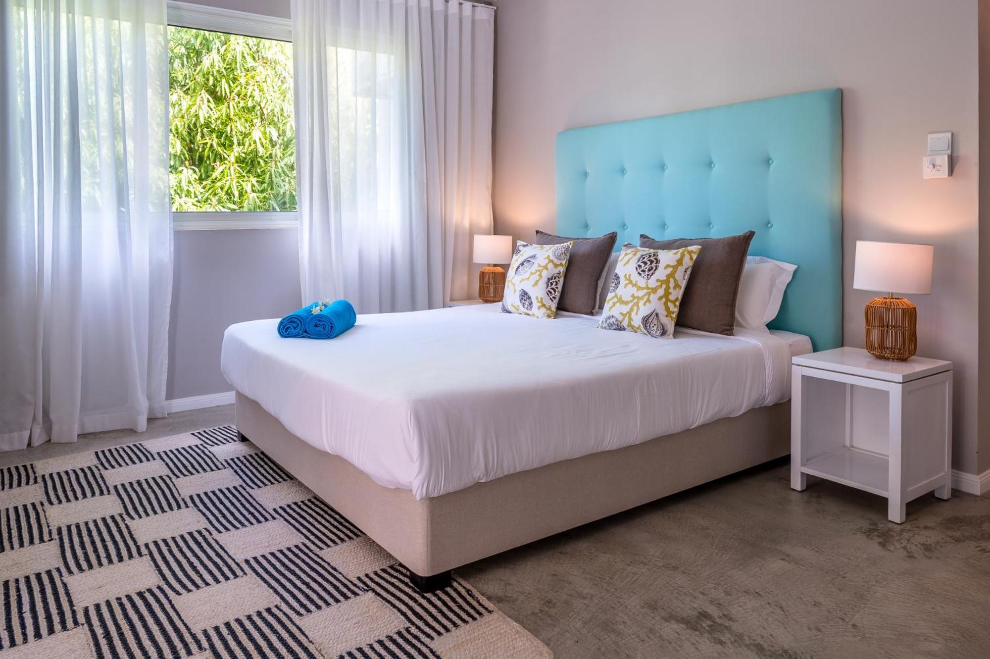 Quaint 2bdr In Melville Public W Pool *