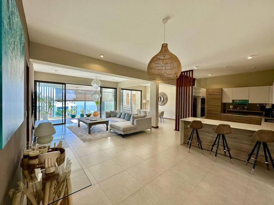 Exceptional Penthouse With Sea View Apartamento Grand Baie