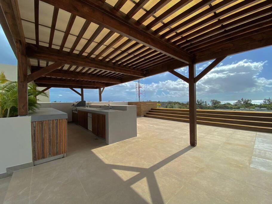 Exceptional Penthouse With Sea View *