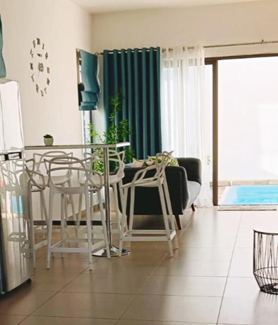 3bed With Private Pool And Rooftop With A Sea View In Flic-en-flac, Mauritius * Flic en Flac