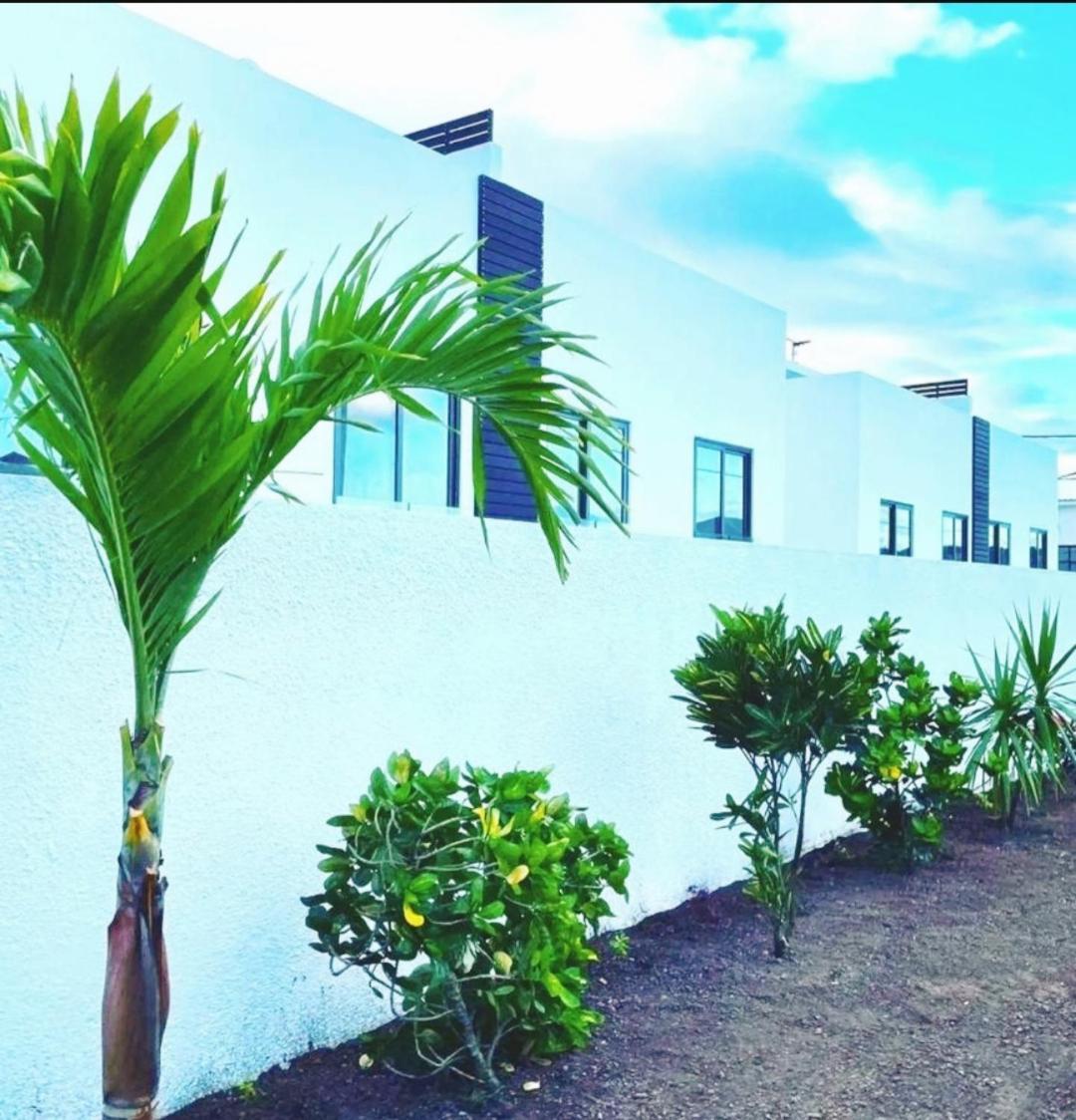 3bed With Private Pool And Rooftop With A Sea View In Flic-en-flac, Mauritius Casa de hóspedes *