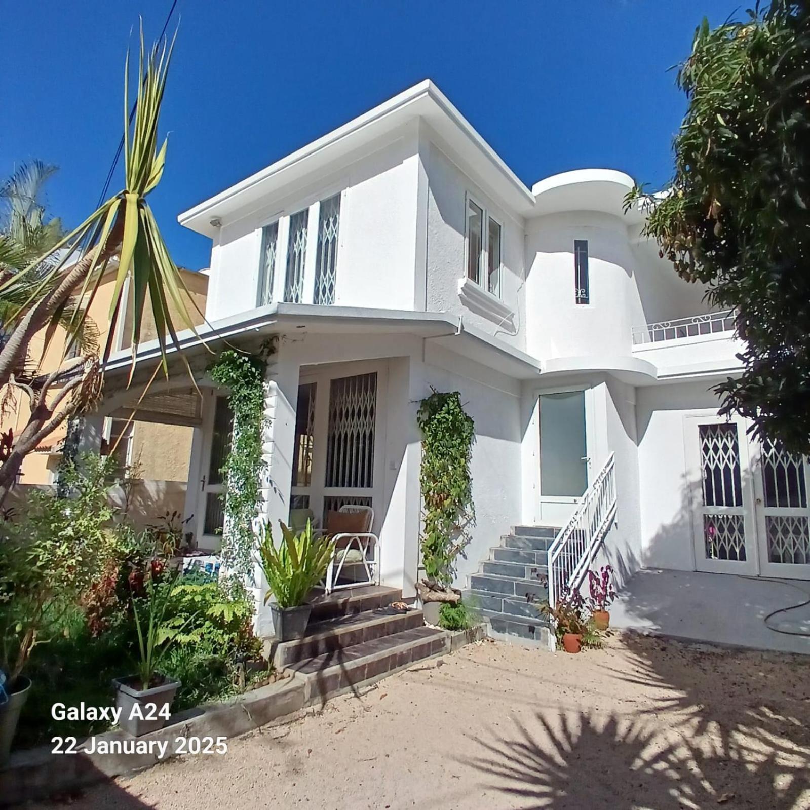 The Coral House Apartment *