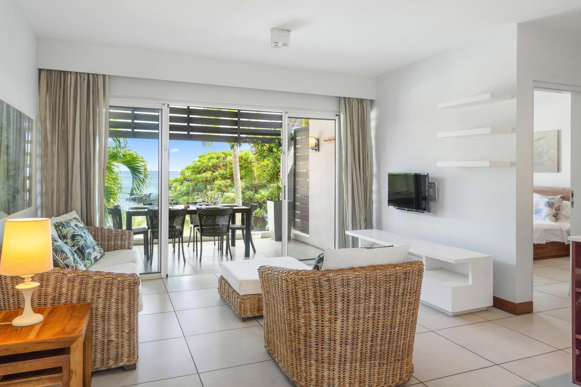 Aparthotel Kanope Bay - Beachfront