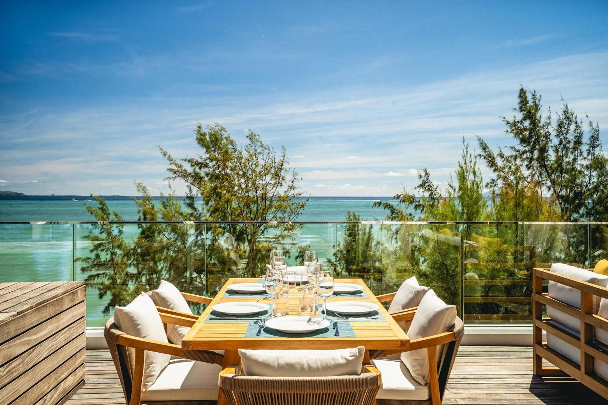 Aqua Serena - Luxury Beachfront Penthouse *
