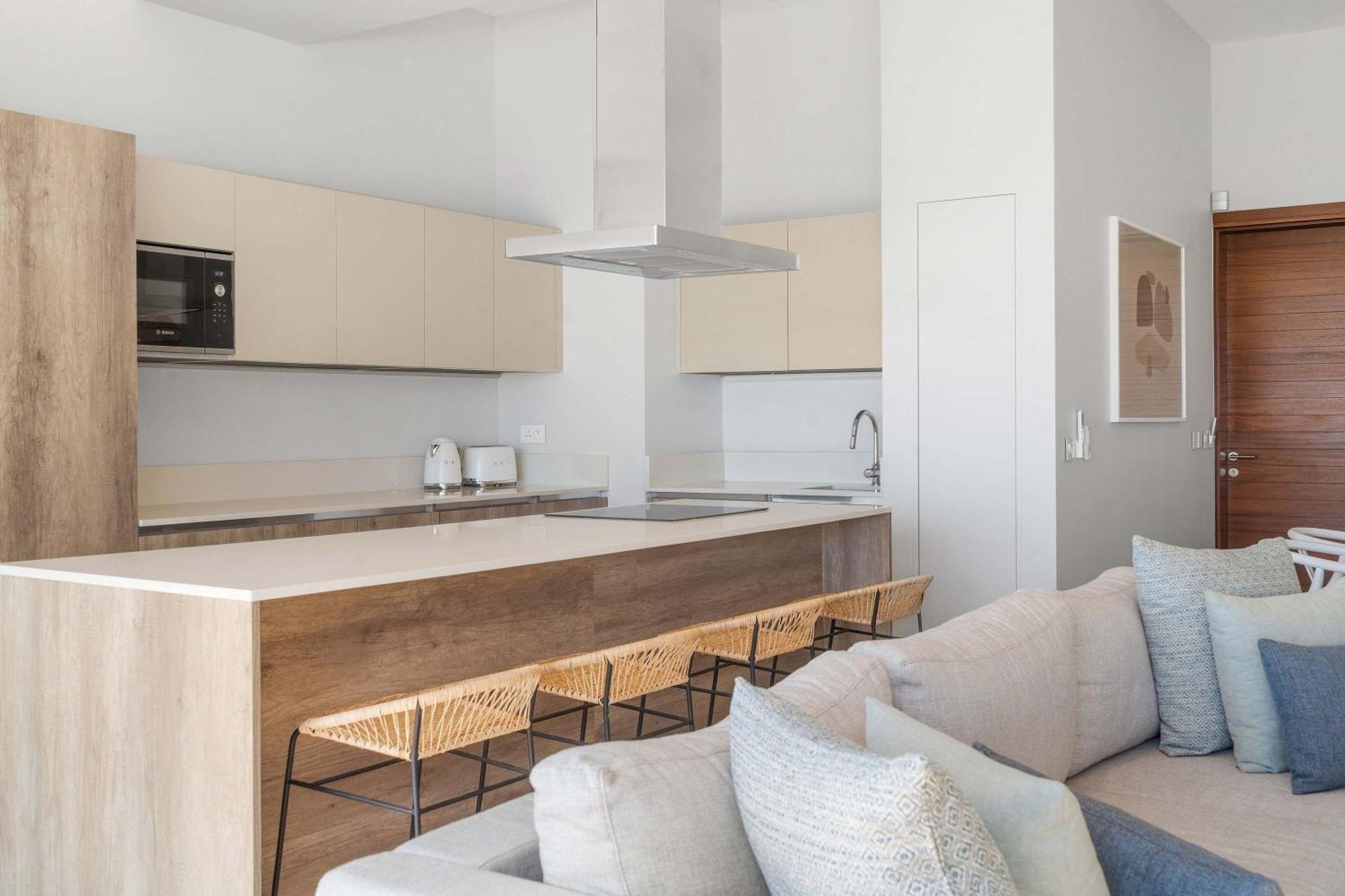 Aqua Serena - Luxury Beachfront Penthouse * Grand Gaube
