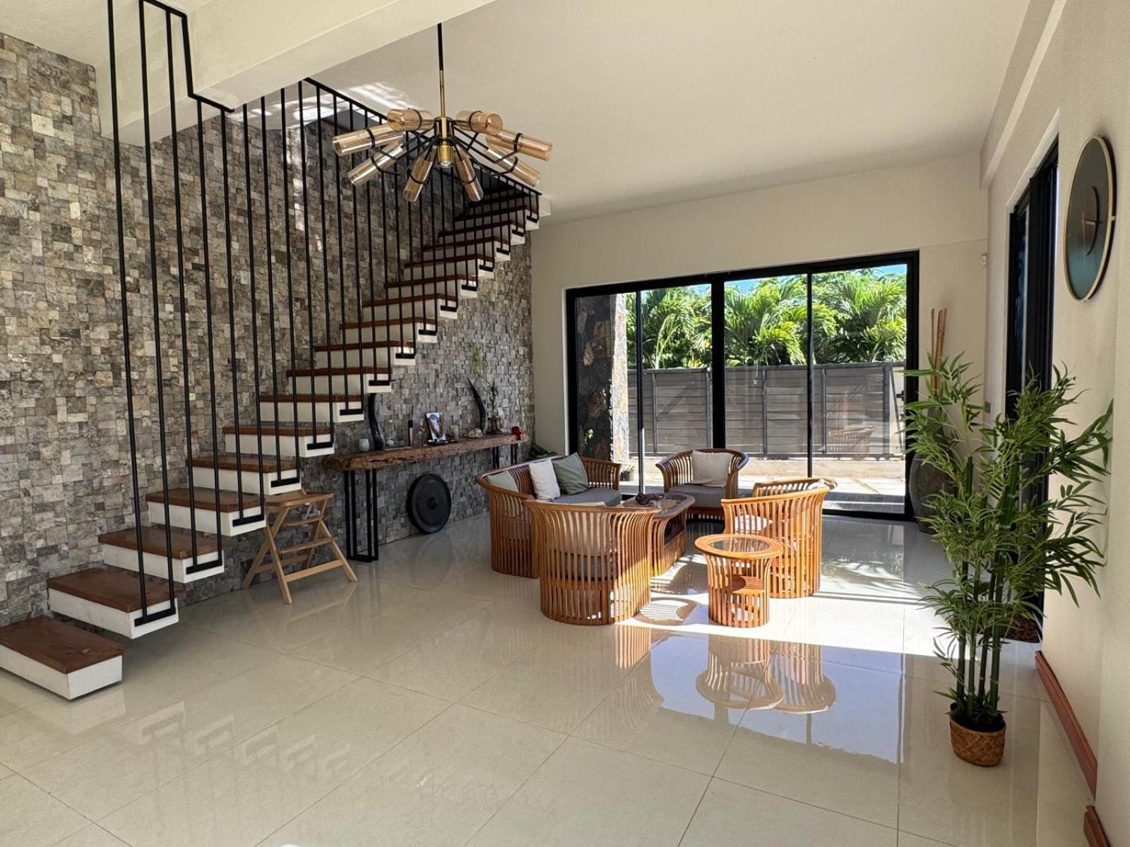 Creek Villa