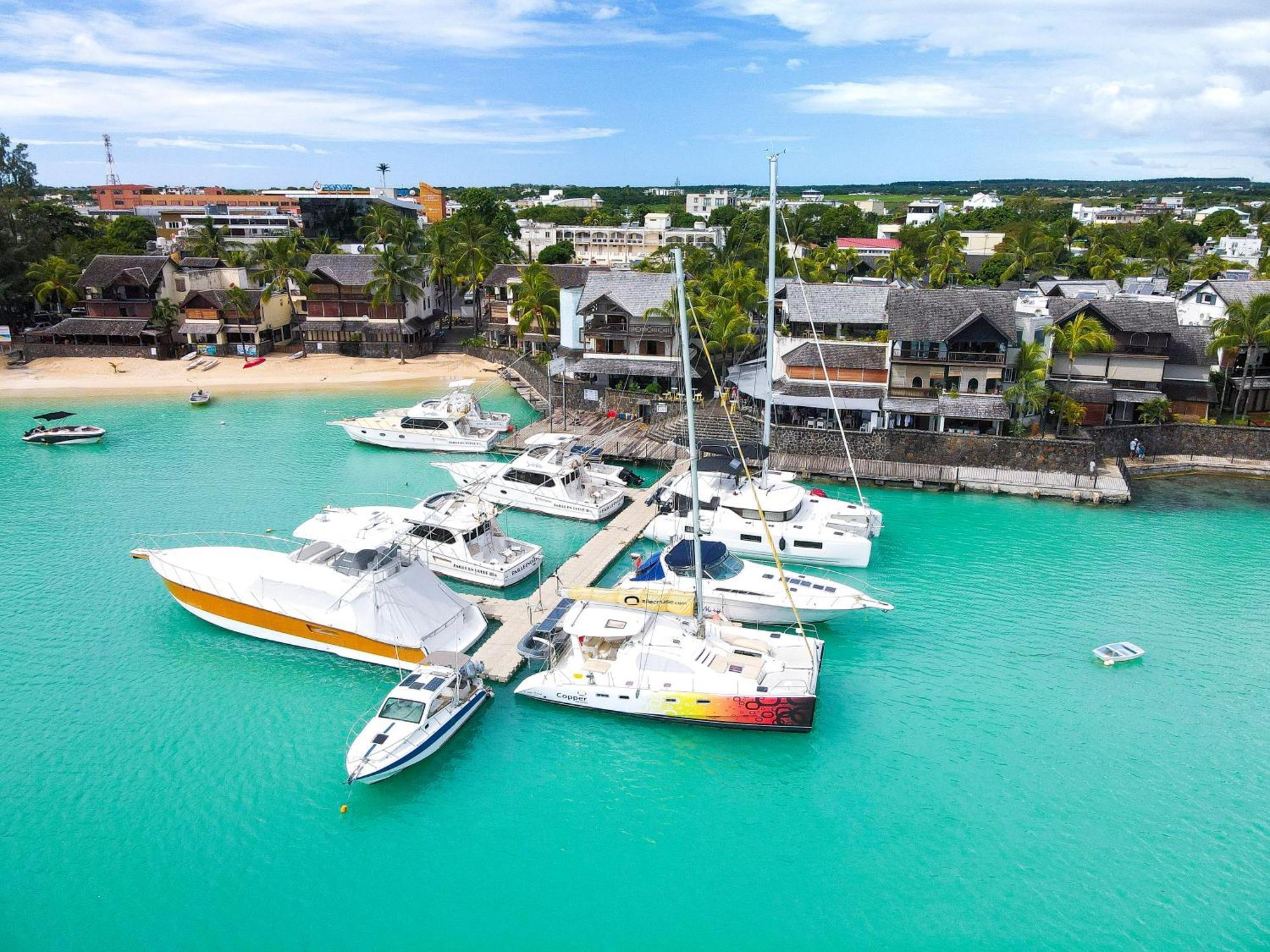 Catamaran Z'ile Cruise *