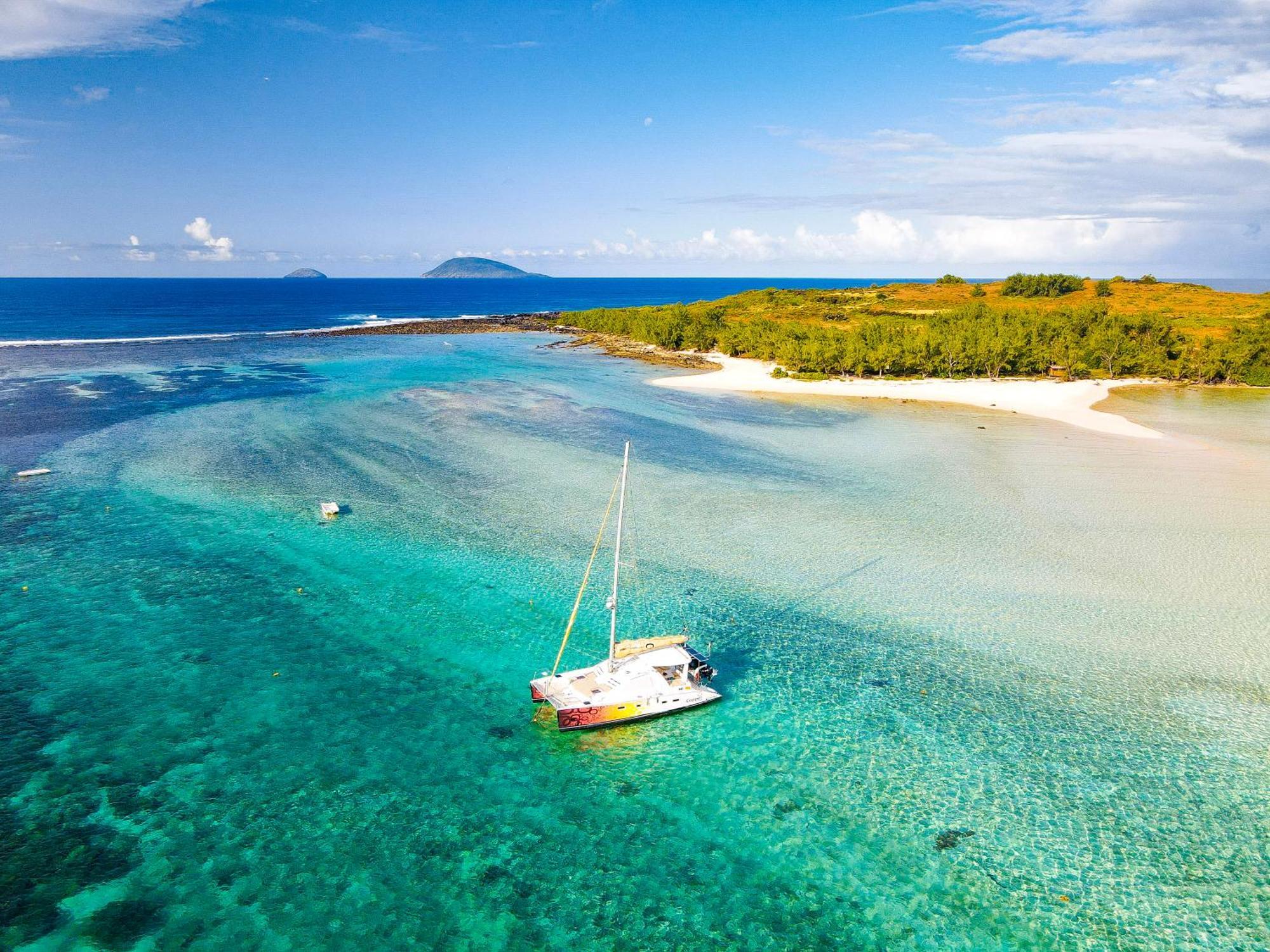 Catamaran Z'ile Cruise *