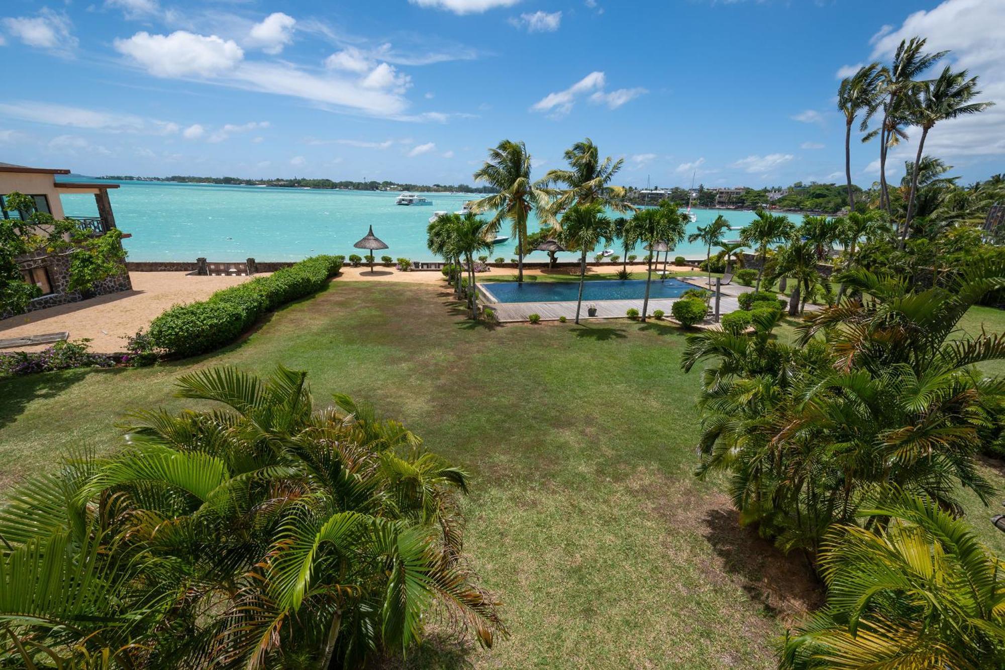 Villa 4- Bedroom Beachfront