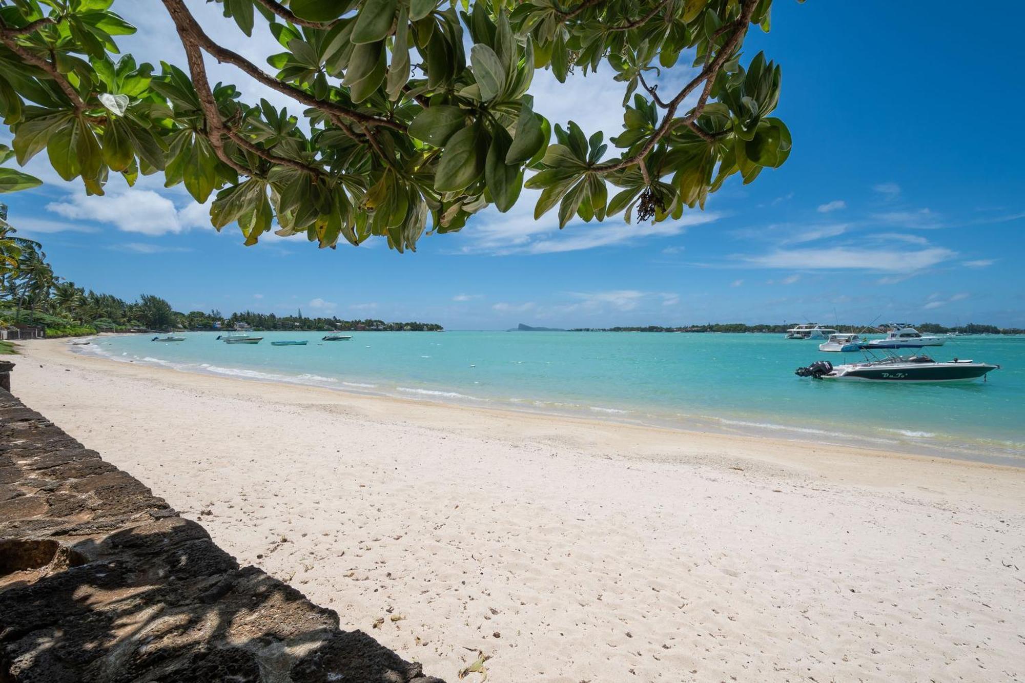4- Bedroom Beachfront Villa Grand Baie