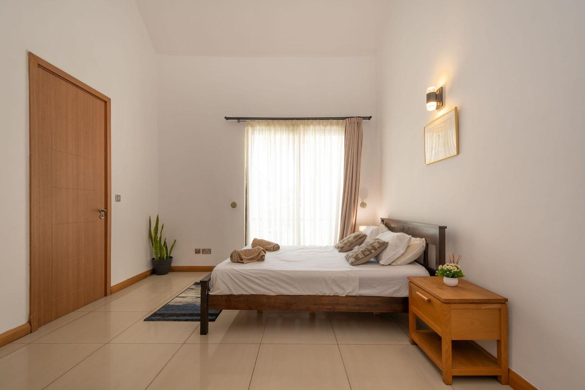 Villa 4- Bedroom Beachfront
