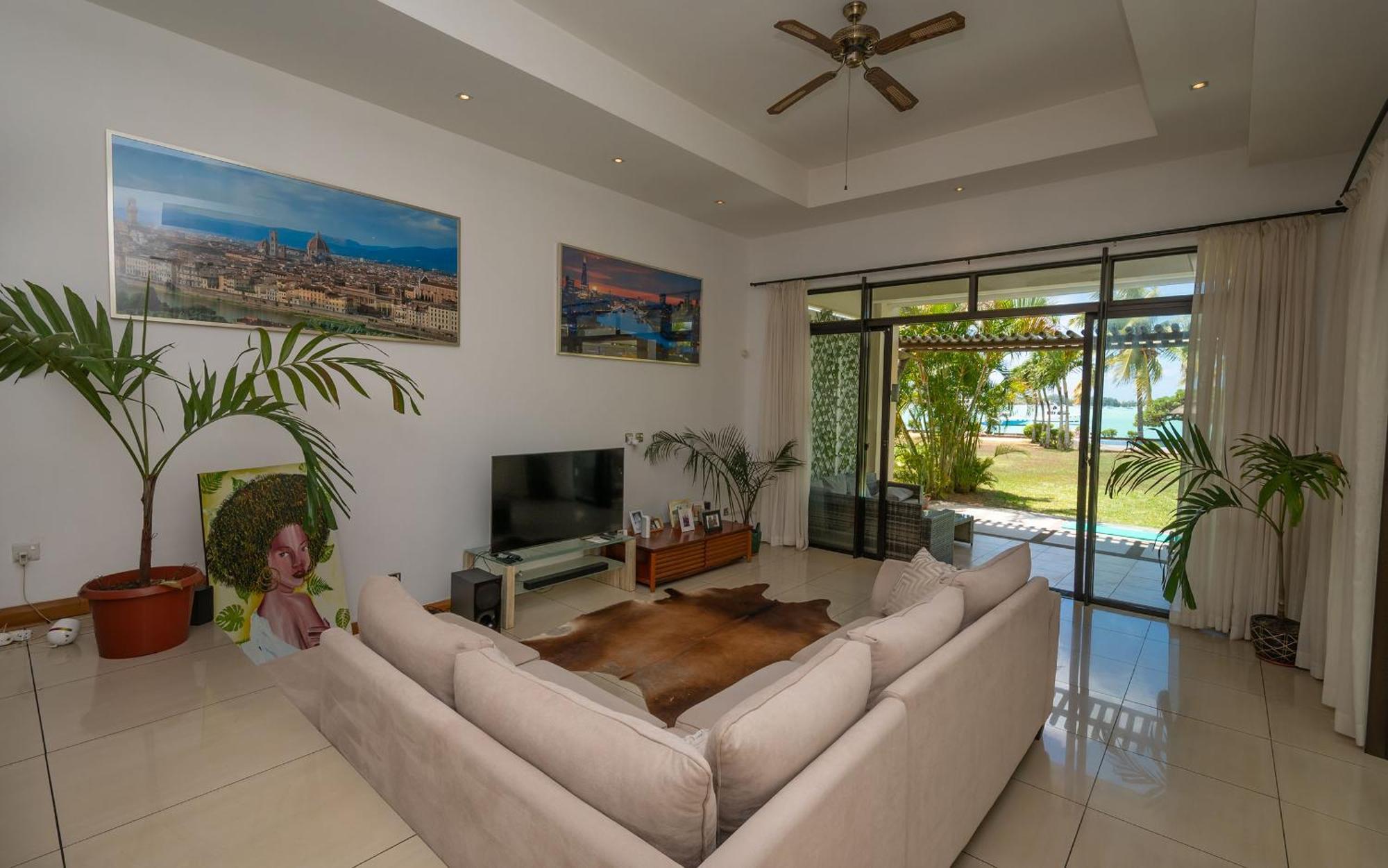 4- Bedroom Beachfront Villa Grand Baie