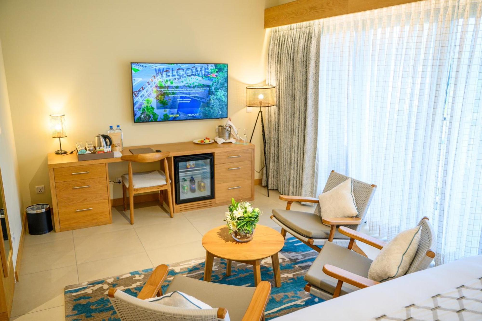 Ocean's Creek 4*