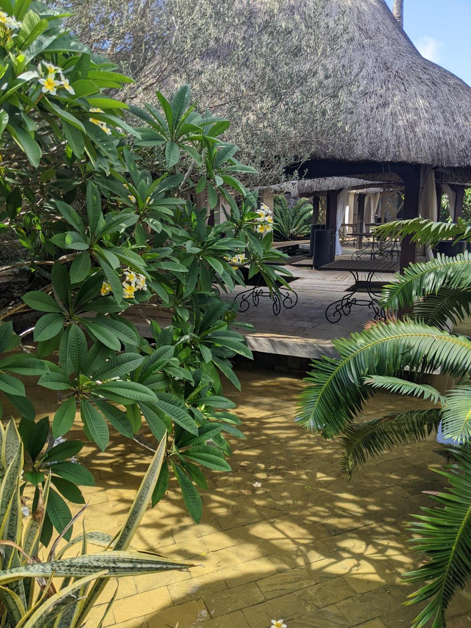 Two-bedroom At 'domaine Des Alizees Club & Spa' Grand Baie