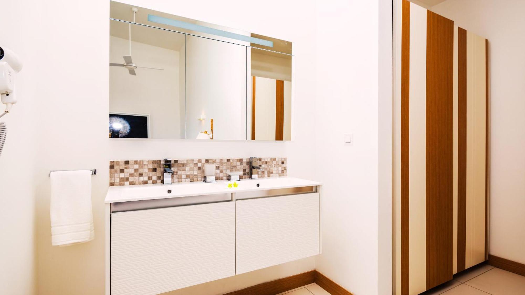 Latitude By Horizon Holidays Riviere Noire