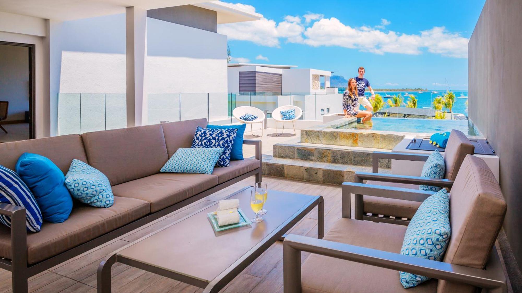 Latitude By Horizon Holidays *