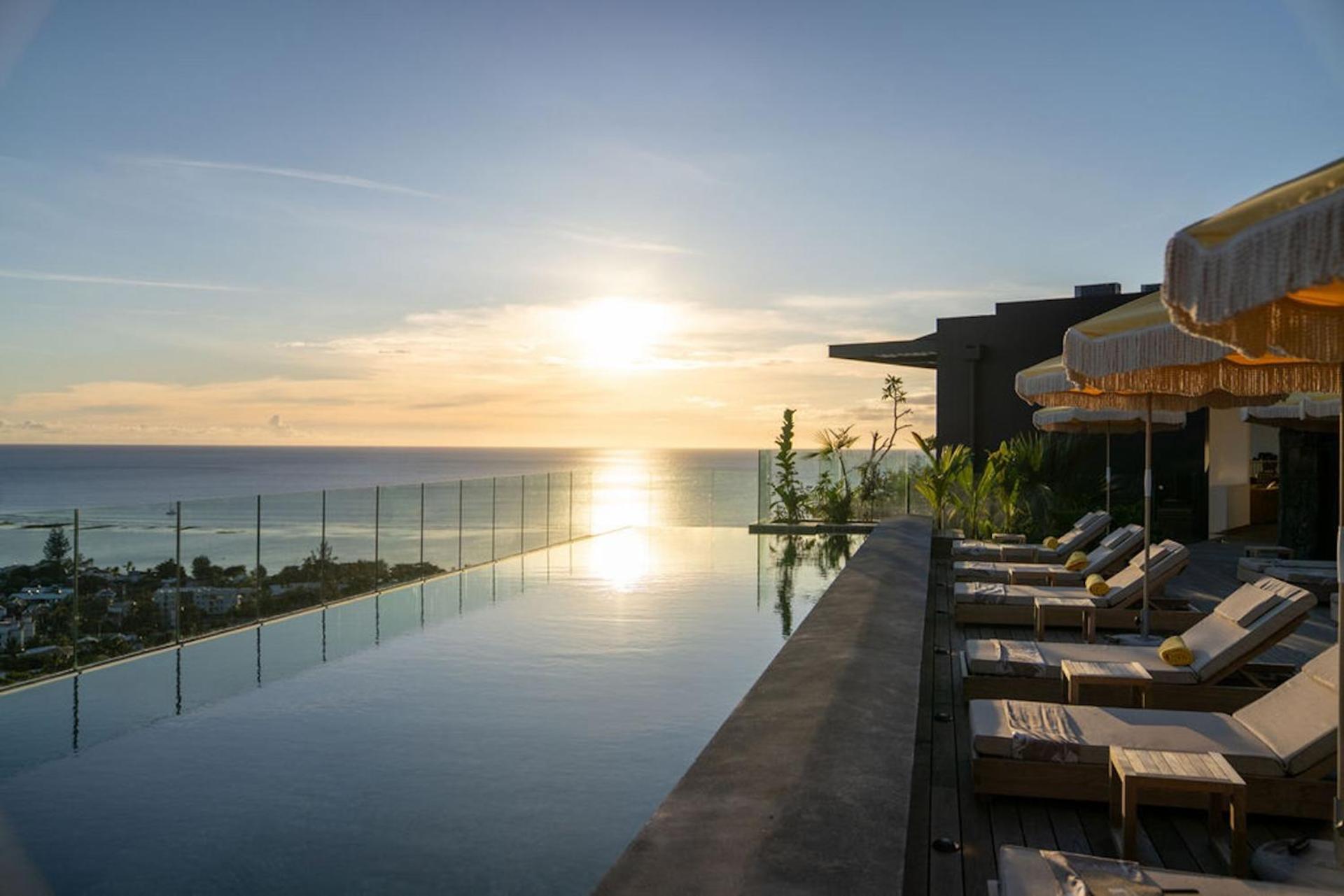 Legend Hill And Resort Riviere Noire