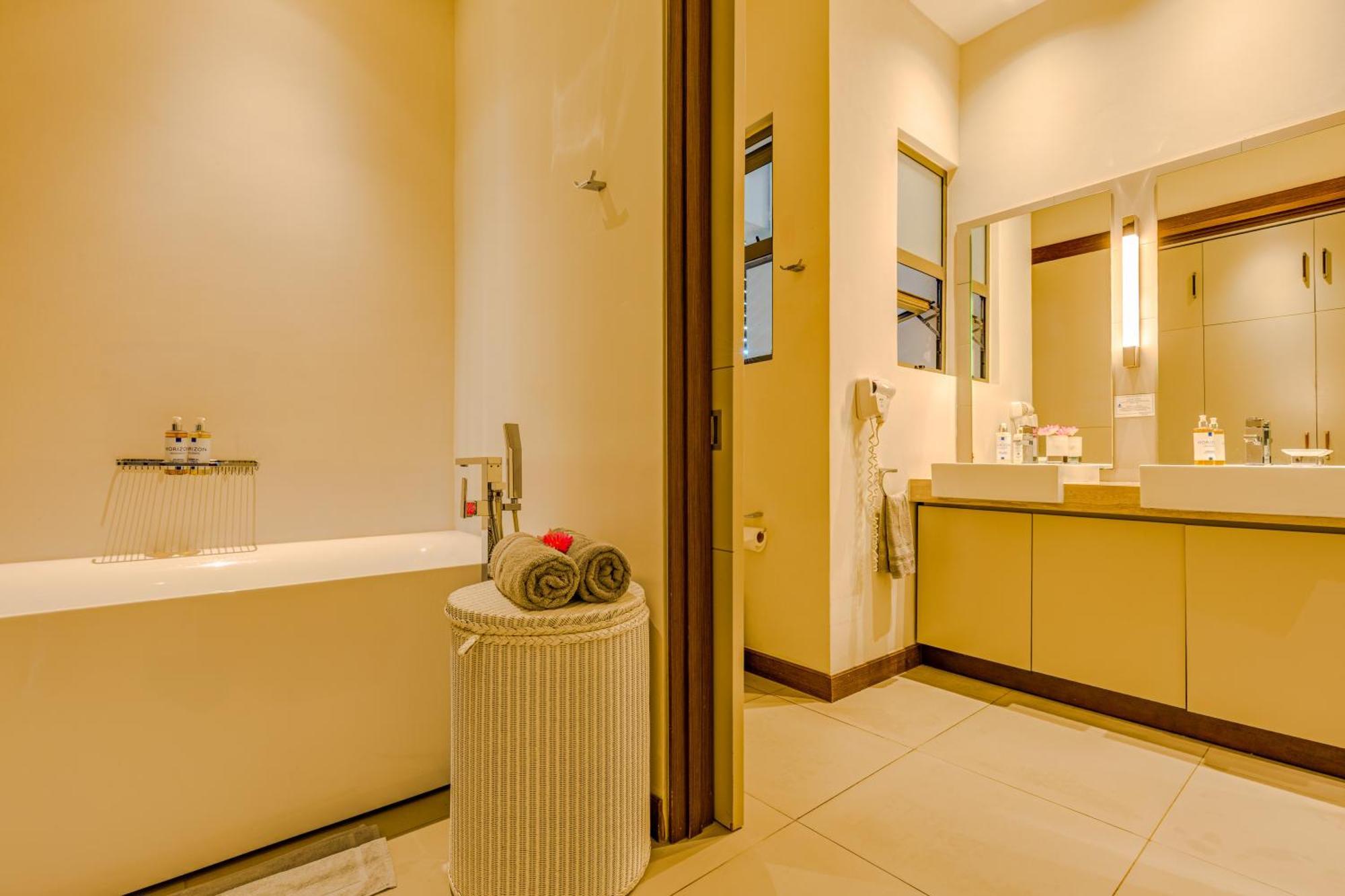 Apartment Esplanade By Horizon Holidays Tamarin