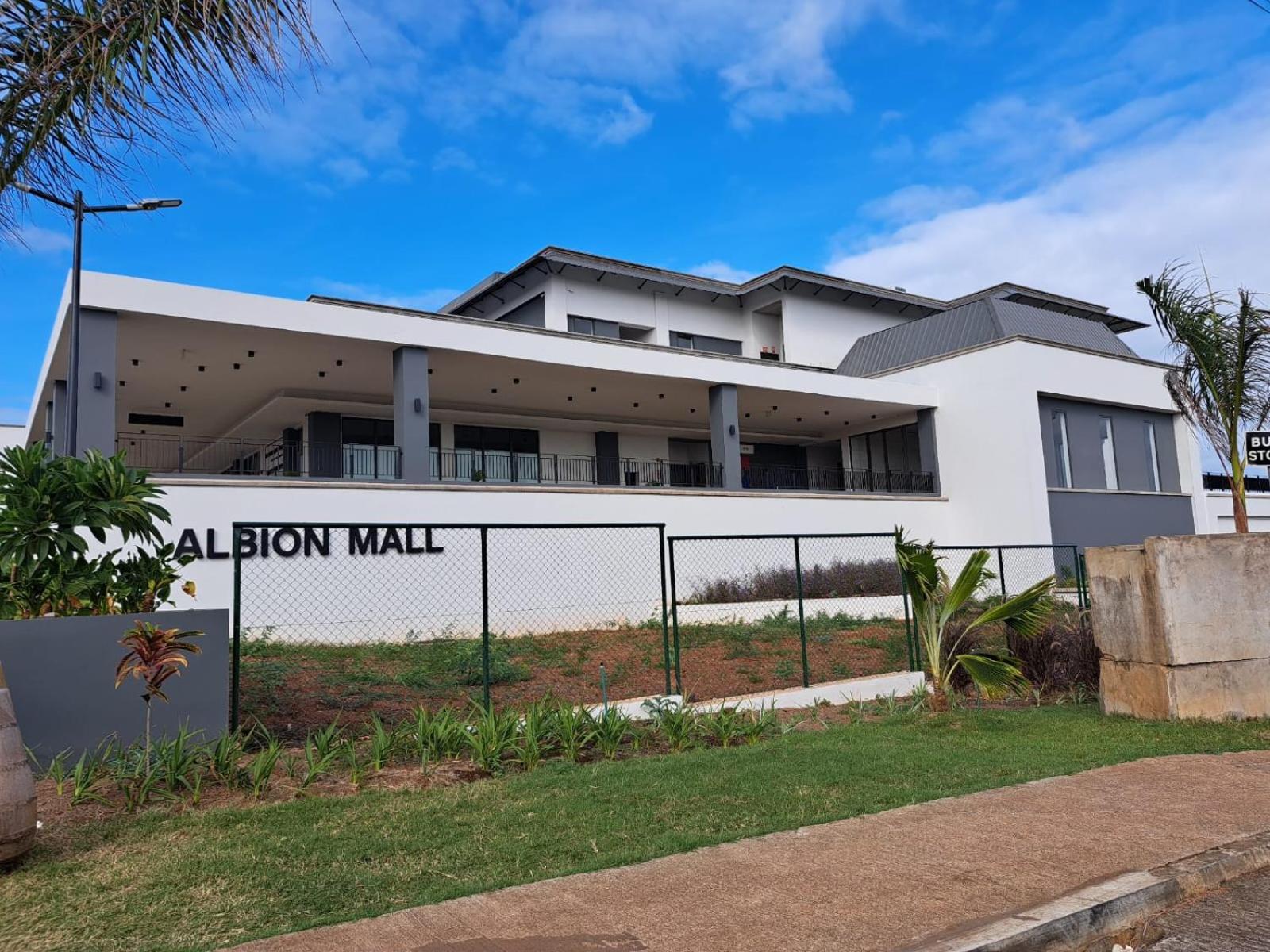 Villa Elomy Albion
