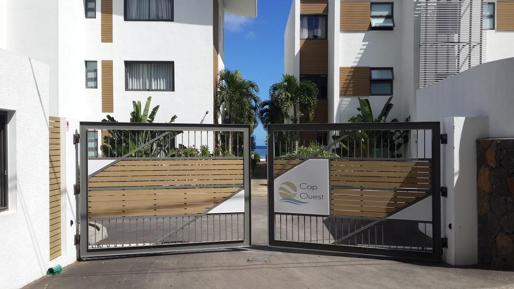 Villasun Seafront Apart At Capouest Apartment