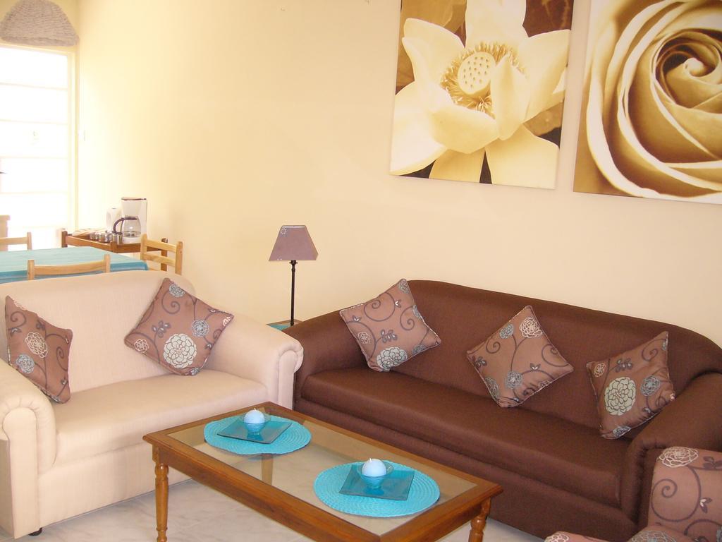 Colibri Beach Villas Bed & Breakfast