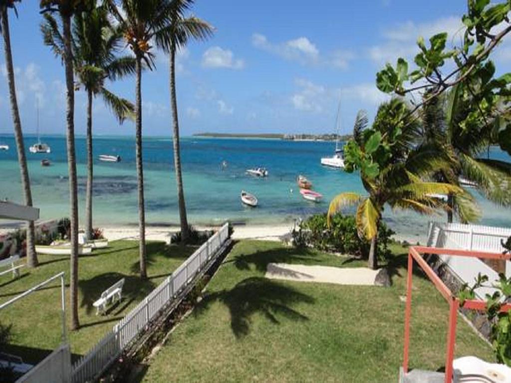 Bed & Breakfast Colibri Beach Villas