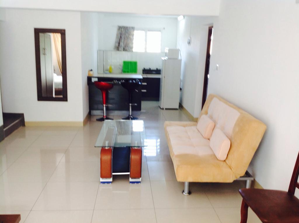 Silver Sands Apartment