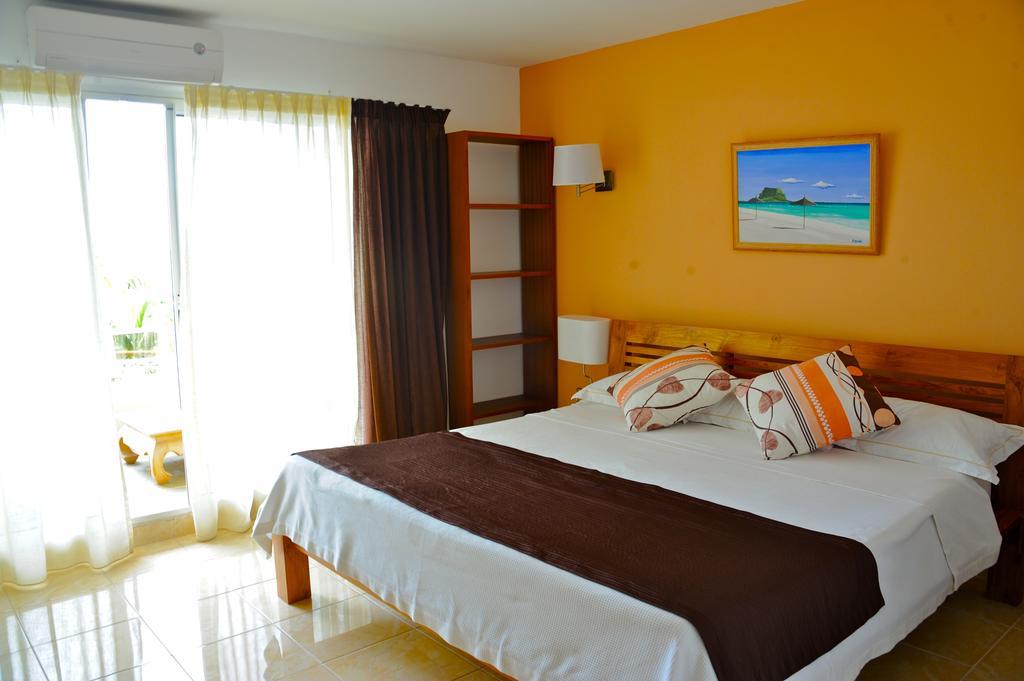 De Tamarin Apartment 4*