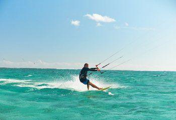 Hotel West Island Sport And By Lov