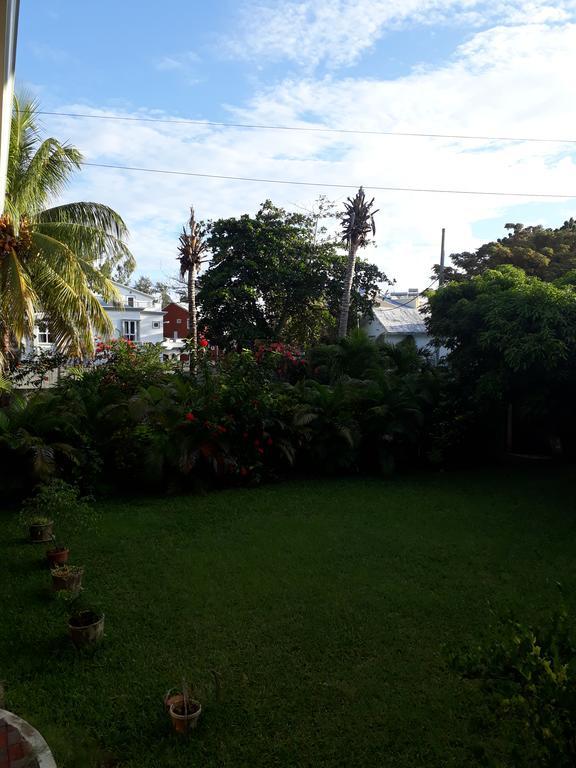 Apartment Fleurvilla Pereybere Beach