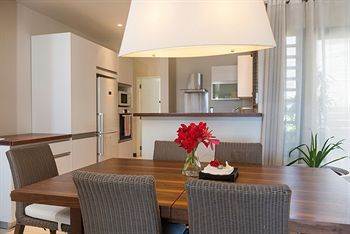 Leora Beach By Horizon Holidays Hotel 4*