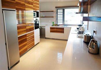 Leora Beach By Horizon Holidays