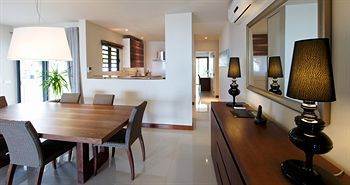 Leora Beach By Horizon Holidays Hotel 4*