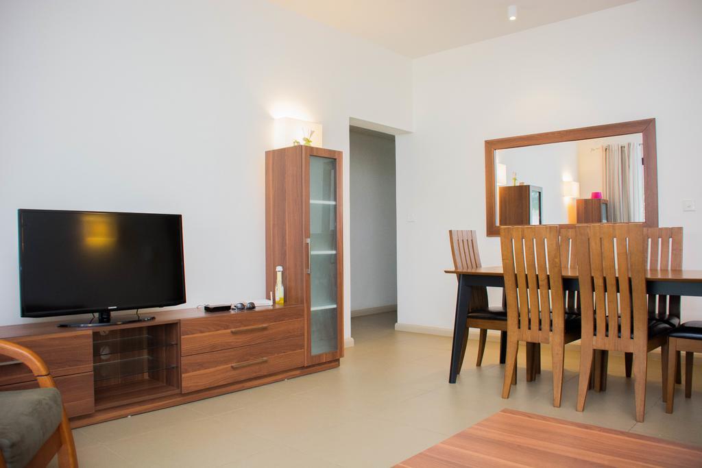 Apartment Azuri Roches Noires