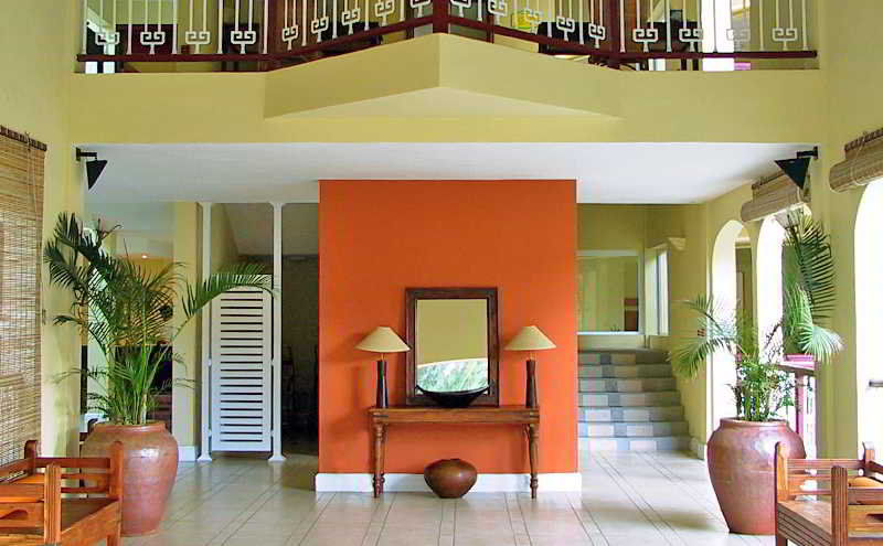 Tarisa & Resort 3*