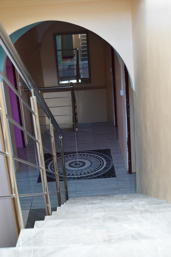 Bed & Breakfast Skylineinn Surinam