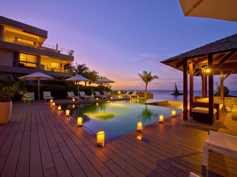 Bon Azur Beachfront & Penthouses By Lov Hotel