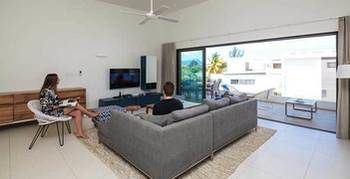 Latitude By Horizon Holidays * Riviere Noire