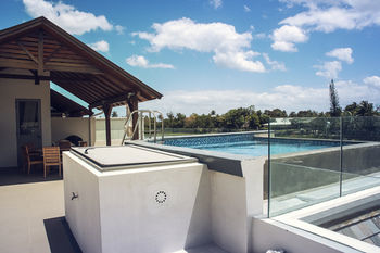 Apartment West Island By Horizon Holidays