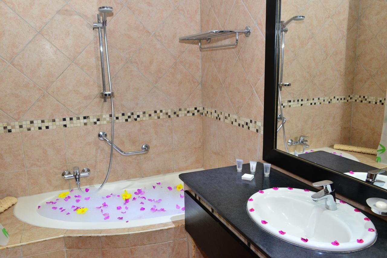 Sunset Reef & Hotel 3*