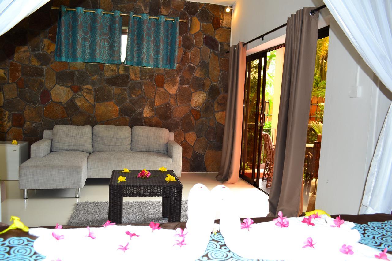 Flowers Of Paradise Hotel Pereybere Beach