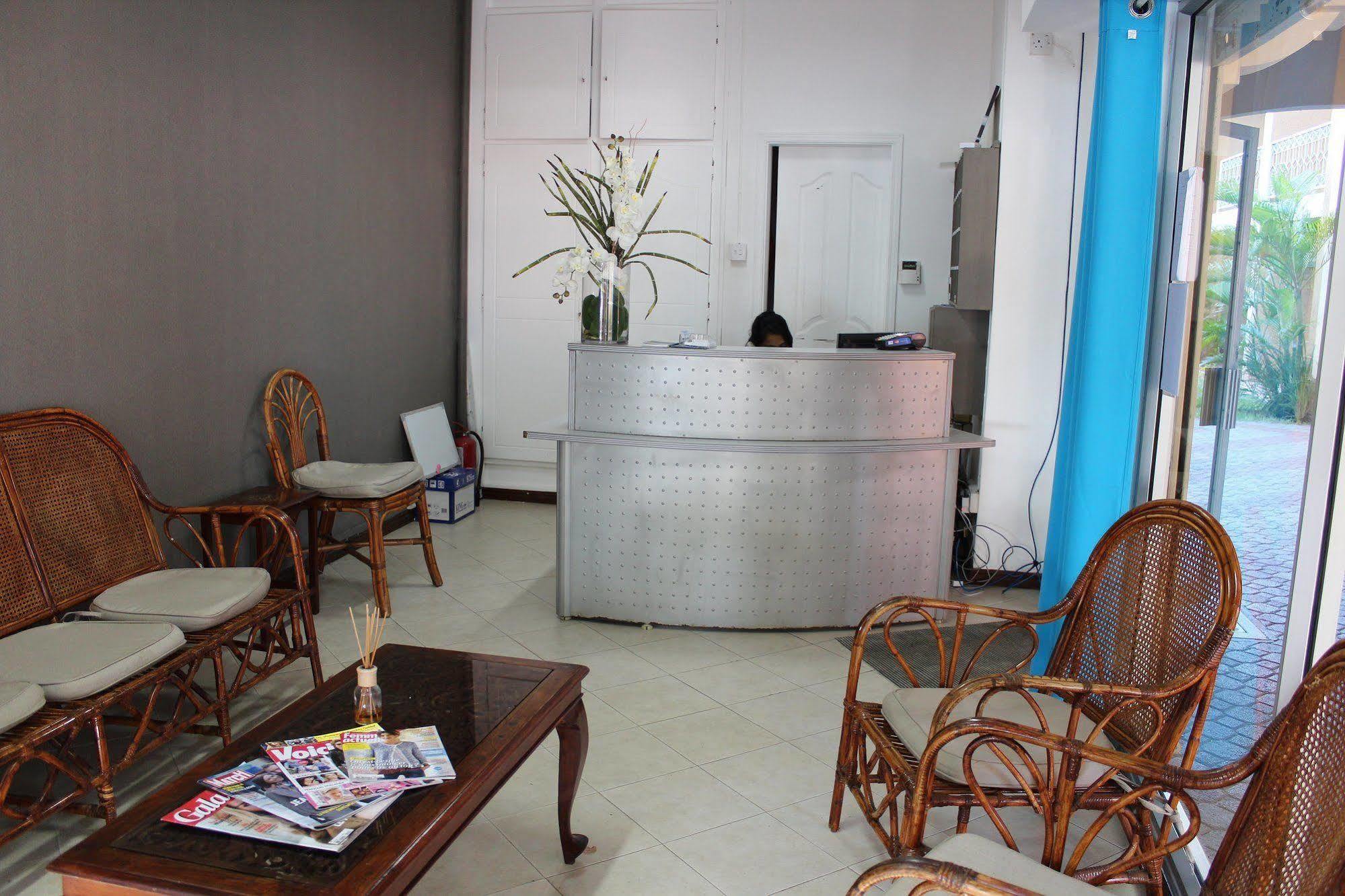 Elysee Aparthotel 3*