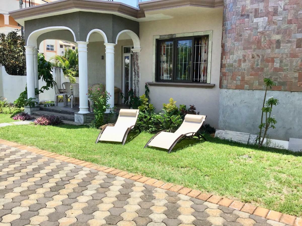 Villa Cardamon Villa: Beachside Retreat With Pool *