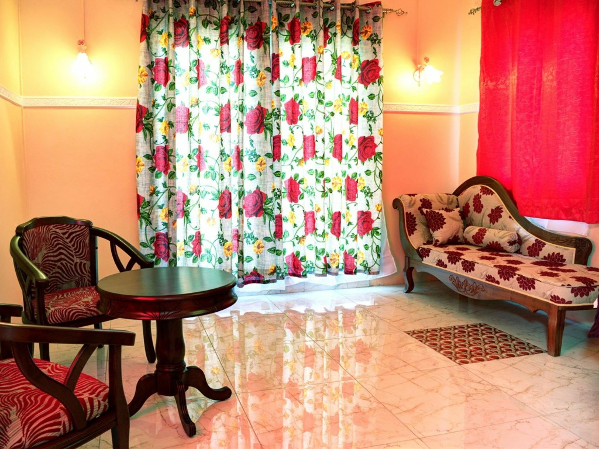 Skylineinn 2* Surinam