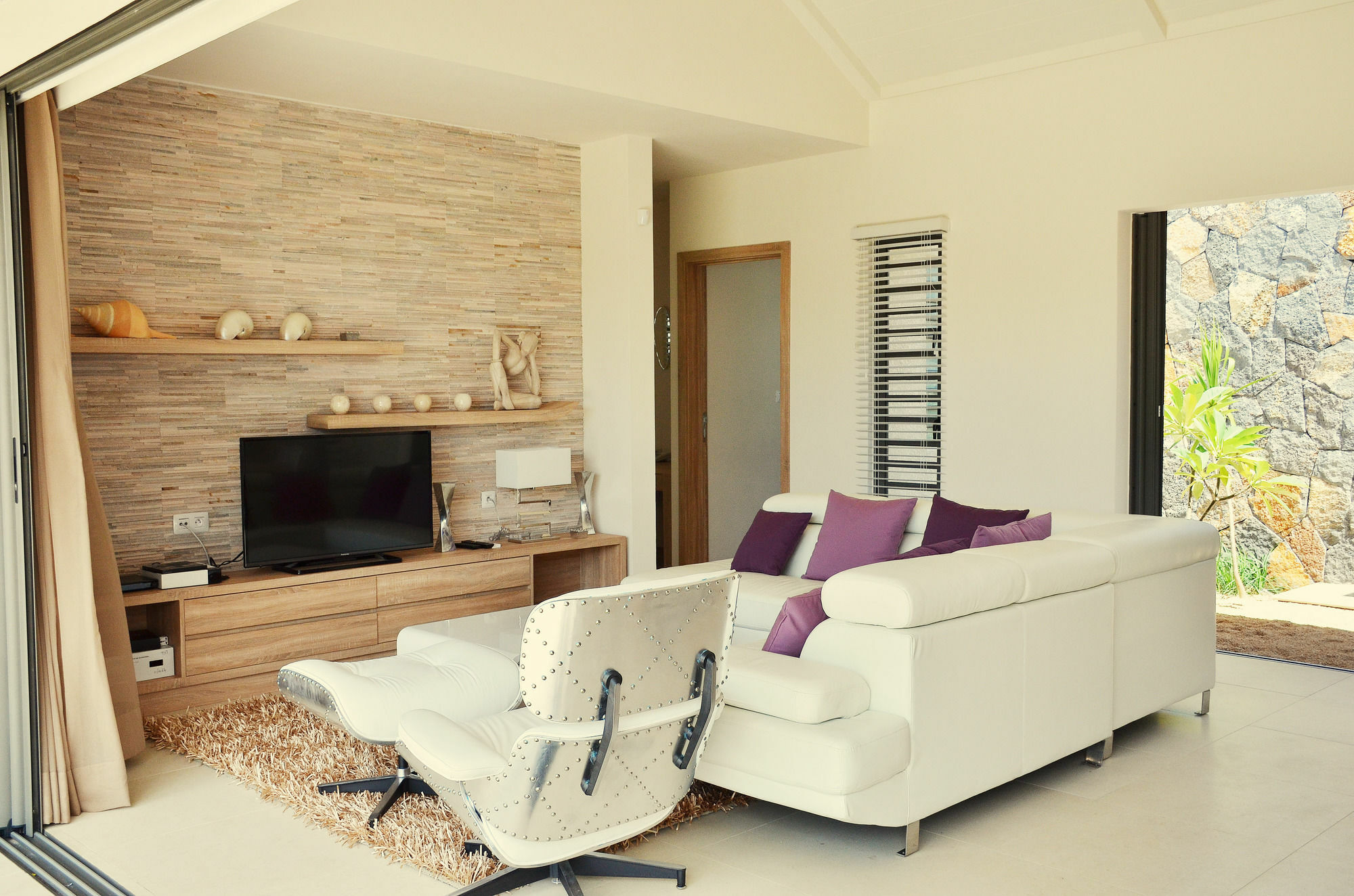 Villa Clos Du Littoral By Fine & Country *