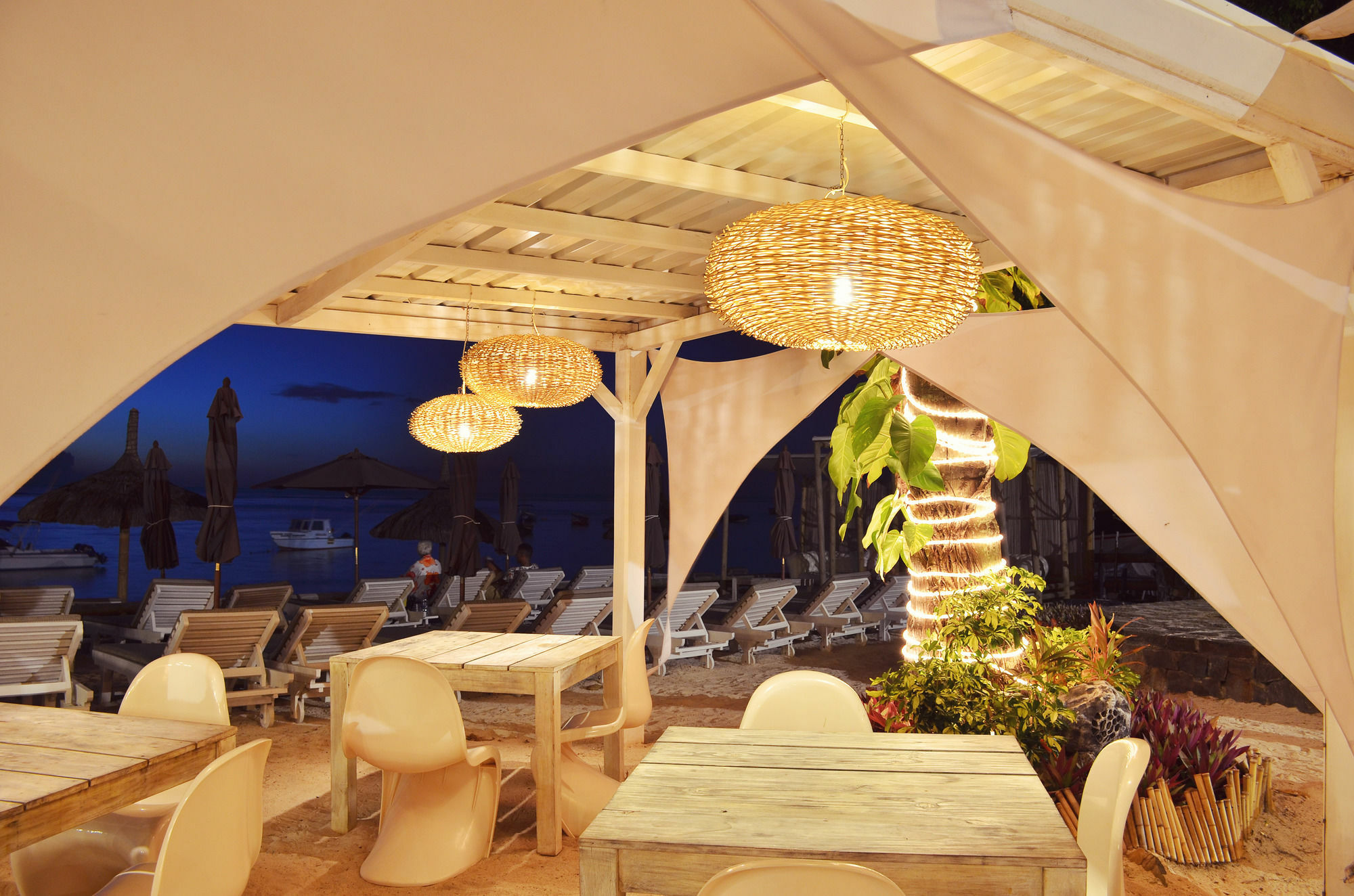 Domaine Des Alizees & By Fine & Country * Grand Baie