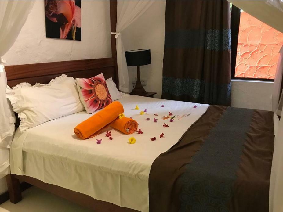 Flowers Of Paradise Hotel